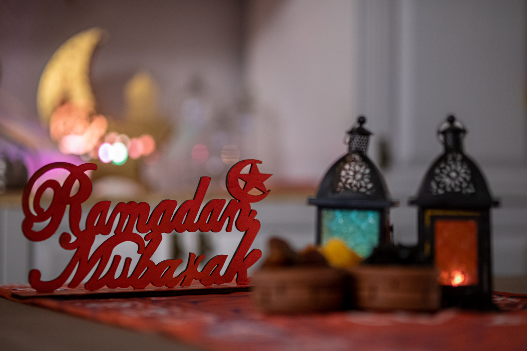 Ramadan Mubarak Signage with Lamps and Dates